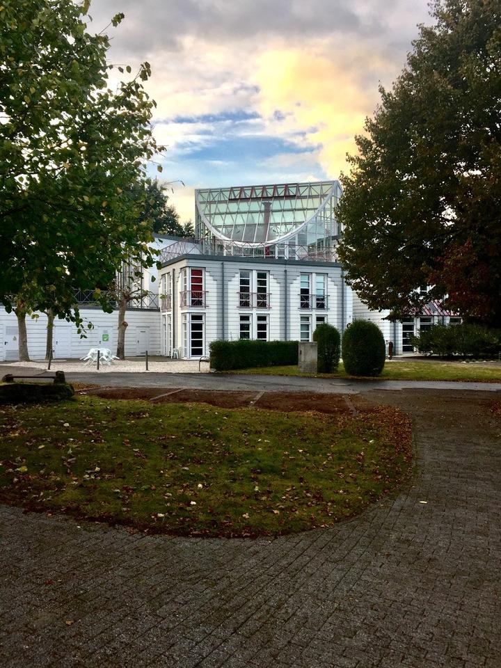 Büro- u. Praxisflächen im TaT Themenpark, repräsentativ, modern, zentral inkl. Parkplätze – Bild 2