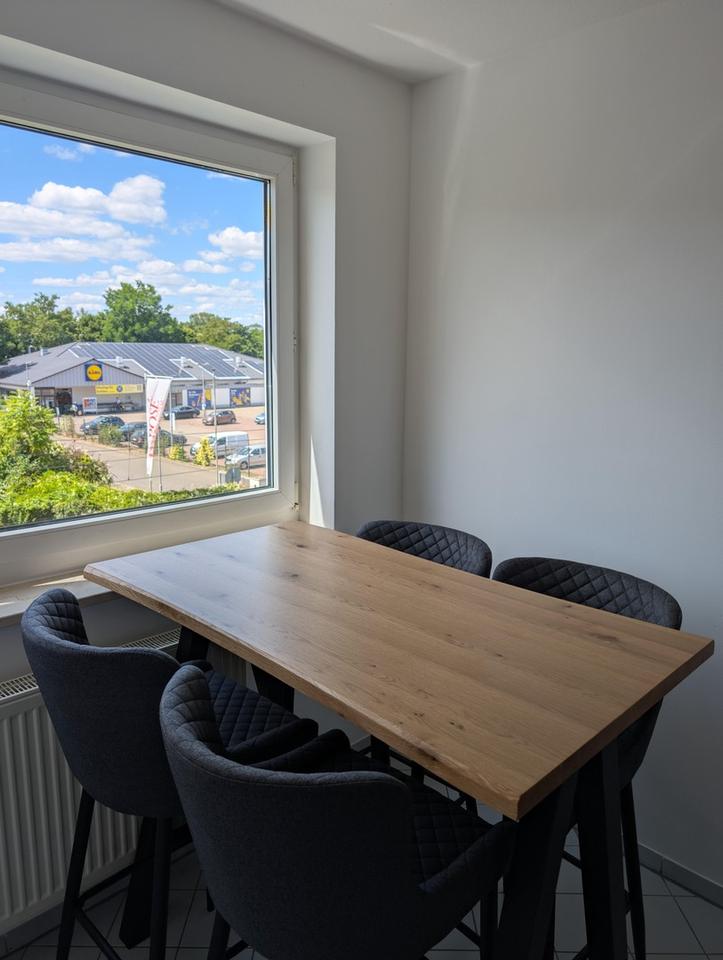 1 großes WG-Zimmer mit Balkon, Küche + Bad + Flur in gemeinschaftlicher Nutzung – Bild 3