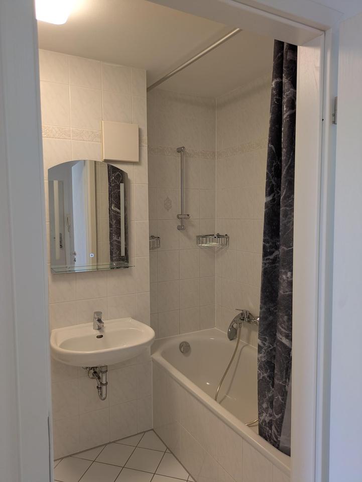 1 großes WG-Zimmer mit Balkon, Küche + Bad + Flur in gemeinschaftlicher Nutzung – Bild 7