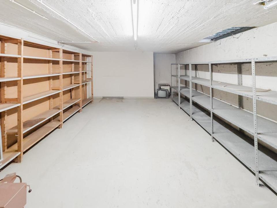 115 m² Ladenlokal (ehem. Apotheke) im EG + 87 m² Lager im Keller – Bild 16