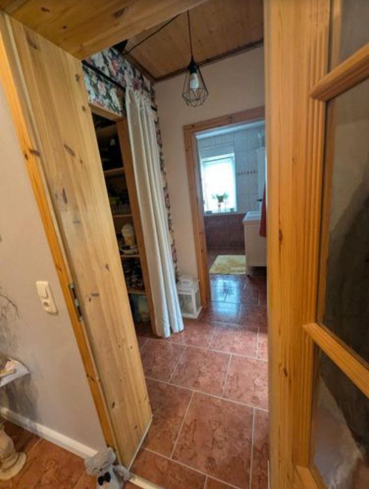 Schönes großes Einfamilienhaus – Bild 9