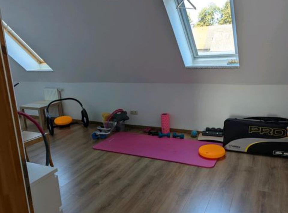 Schönes großes Einfamilienhaus – Bild 11