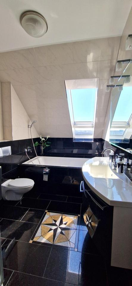 Moderne 4,5-Zimmer Wohnung, Traumhafte Aussicht, Garage, Provisionsfrei! – Bild 11