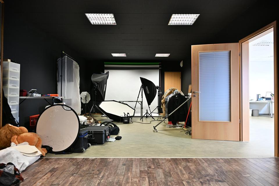 Top Gepflegte Gewerbeimmobile mit großem Gewerbegrundstück – Bild 28