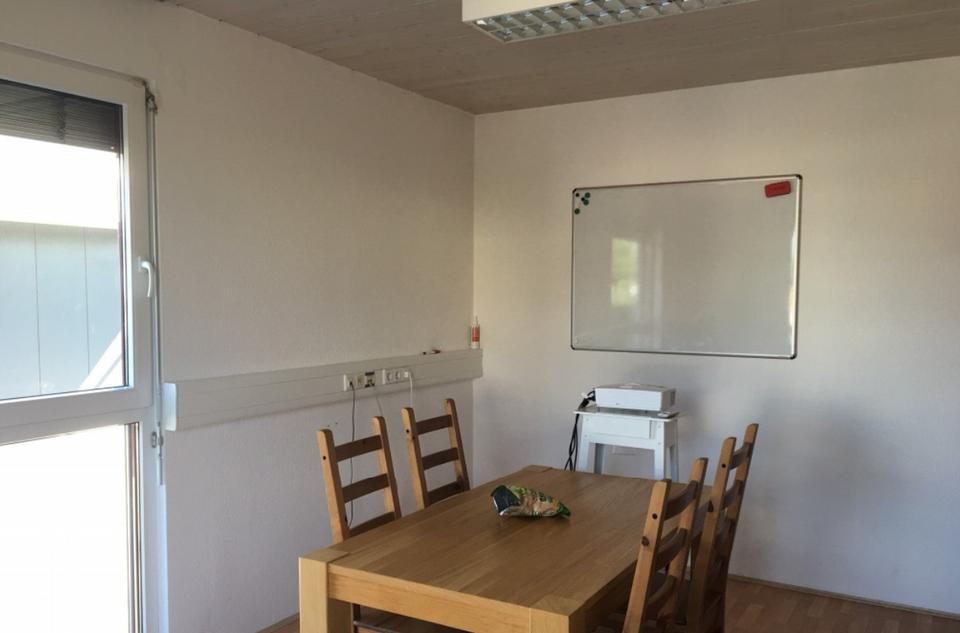 Repräsentative, lichtdurchflutete Büro- / Praxisfläche im Erdgeschoss in Durmersheim – Bild 7