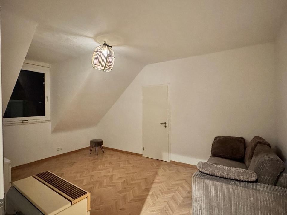 Stilvolle und möblierte 2-Zimmer-Wohnung in Stuttgart-West – Bild 2