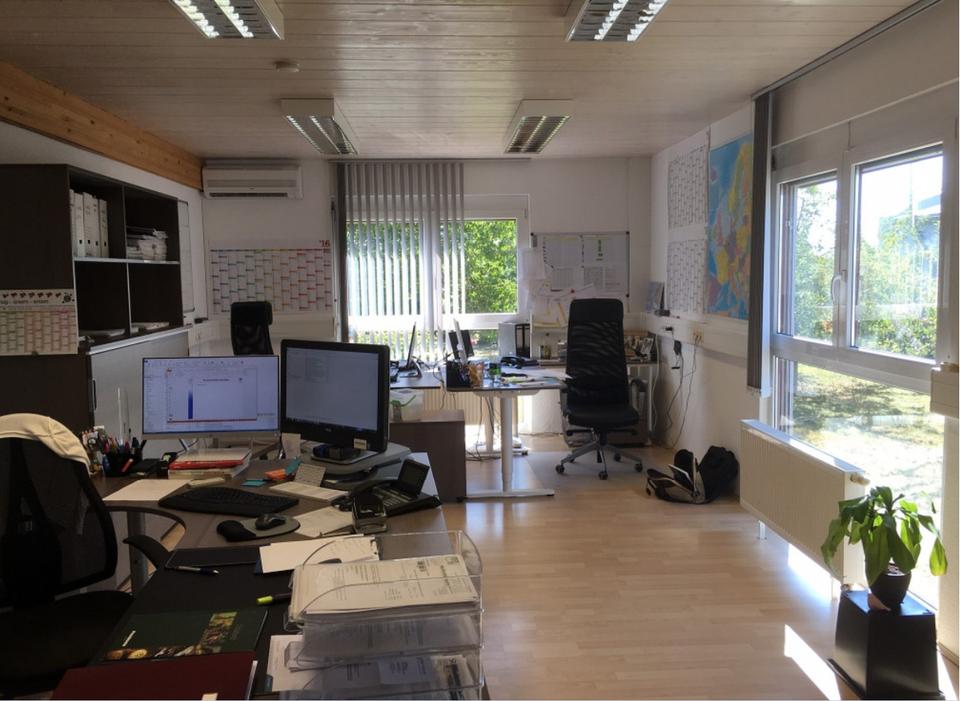 Repräsentative, lichtdurchflutete Büro- / Praxisfläche im Erdgeschoss in Durmersheim – Bild 2