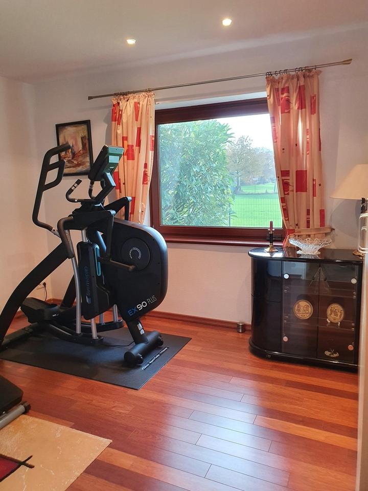 Zweifamilienhaus mit Weitblick - Pferdehaltung möglich – Bild 21