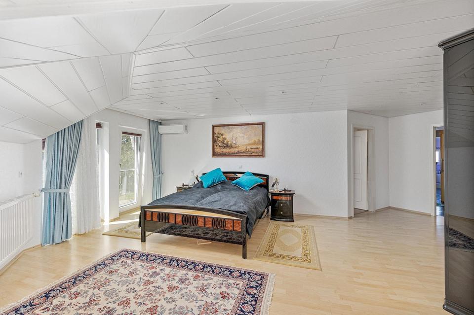 Zentrumsnah & dennoch am Feldrand - exklusive Villa in Eppingen – Bild 18