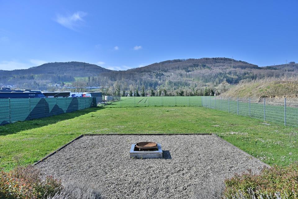 Top Gepflegte Gewerbeimmobile mit großem Gewerbegrundstück – Bild 38