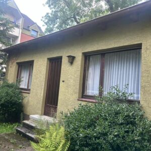 Zwei Zimmer Einlieger Gewerbeeinheit / Praxis