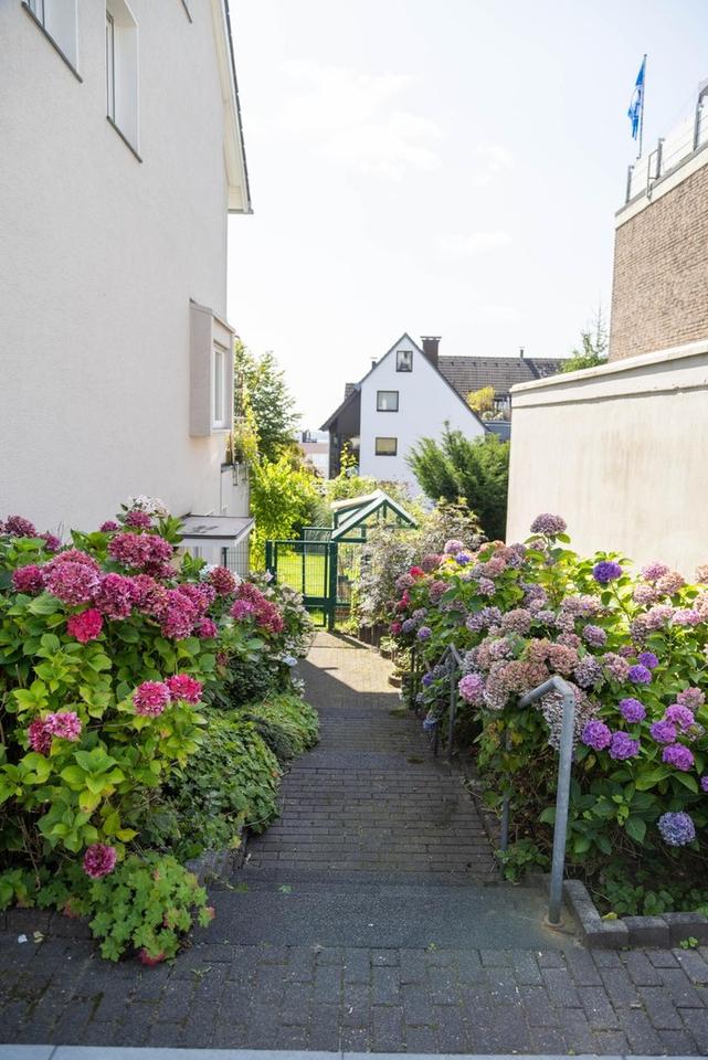 Hochwertiges Stadthaus/Mehrgenerationenhaus (Zentrum), Einliegerwohnung, schöner Garten (maklerfrei) – Bild 22