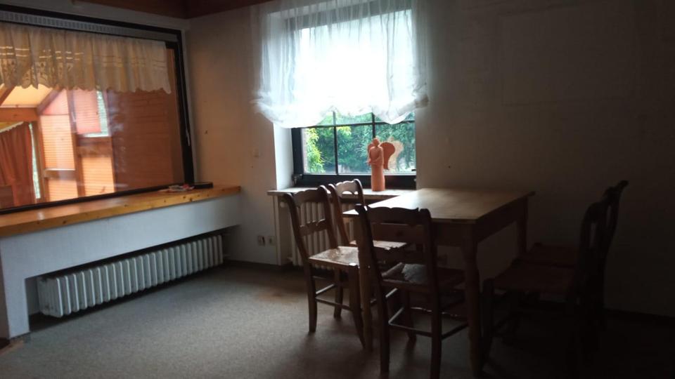 Großes Wohnhaus mit Potential der Umgestaltung - bis zu 3 Whg. - möglich. – Bild 9