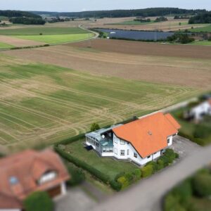 Einfamilienhaus mit Einliegerwohnung in traumhafter Lage