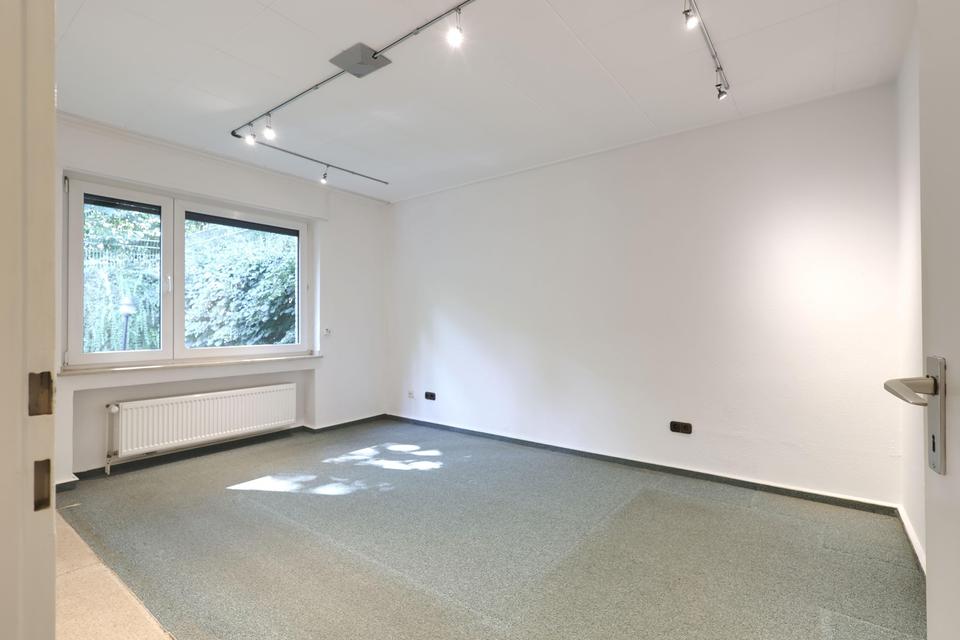 Bungalow mit wunderschönem Garten, Provisionsfrei – Bild 30