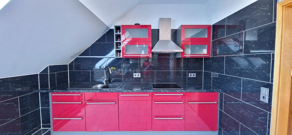 Moderne 4,5-Zimmer Wohnung, Traumhafte Aussicht, Garage, Provisionsfrei! – Bild 2