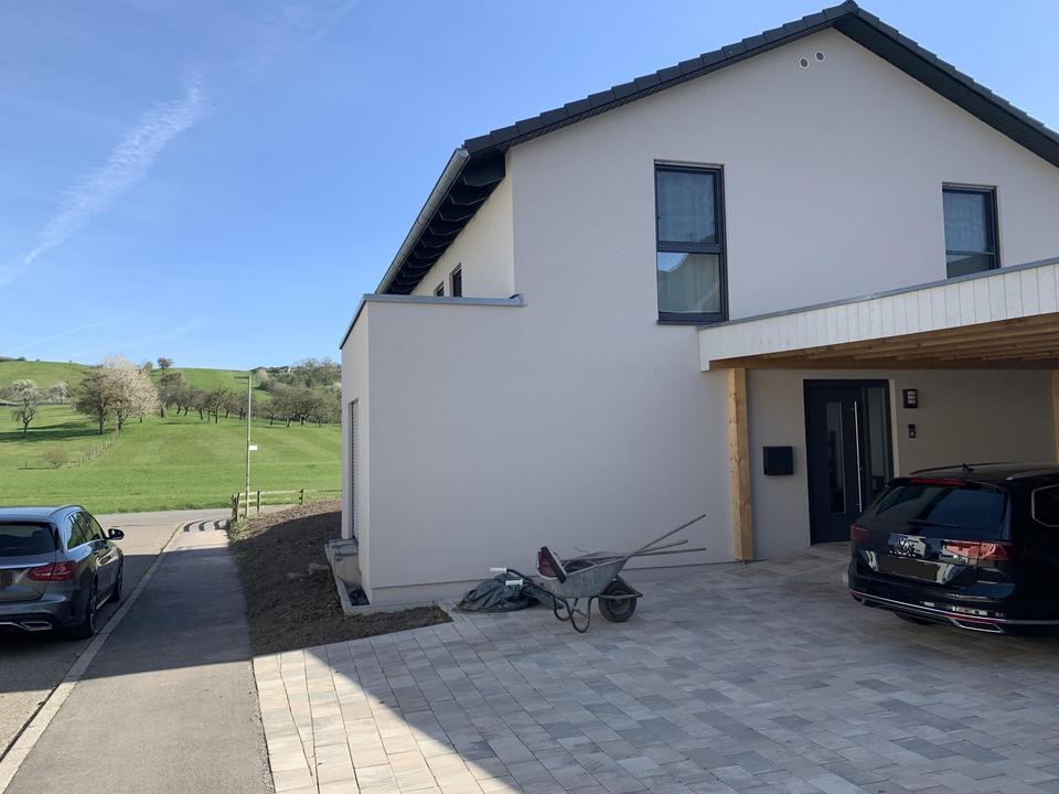 Bezugsfertiger Neubau in wunderschöner Ortsrandlage – Bild 5