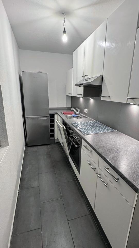 Bad 2024 kernsaniert! Hervorragend geschnittene 2-Zimmer-Wohnung, Einbauküche & Balkon in Weilbach – Bild 10