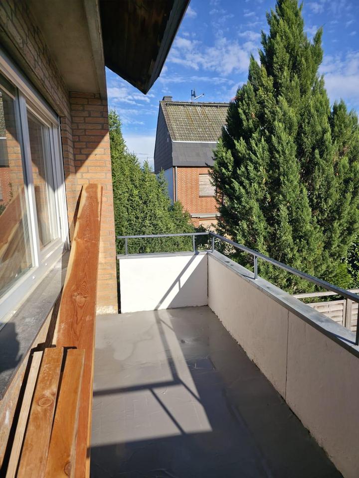 Stilvoll renovierte 2-Zimmer-Wohnung mit Balkon in ruhiger Lage – Bild 10