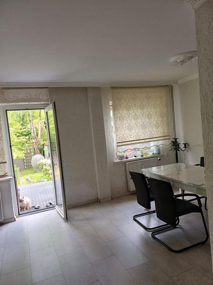 Reihenmittelhaus mit 5 Zimmer und Keller – Bild 4