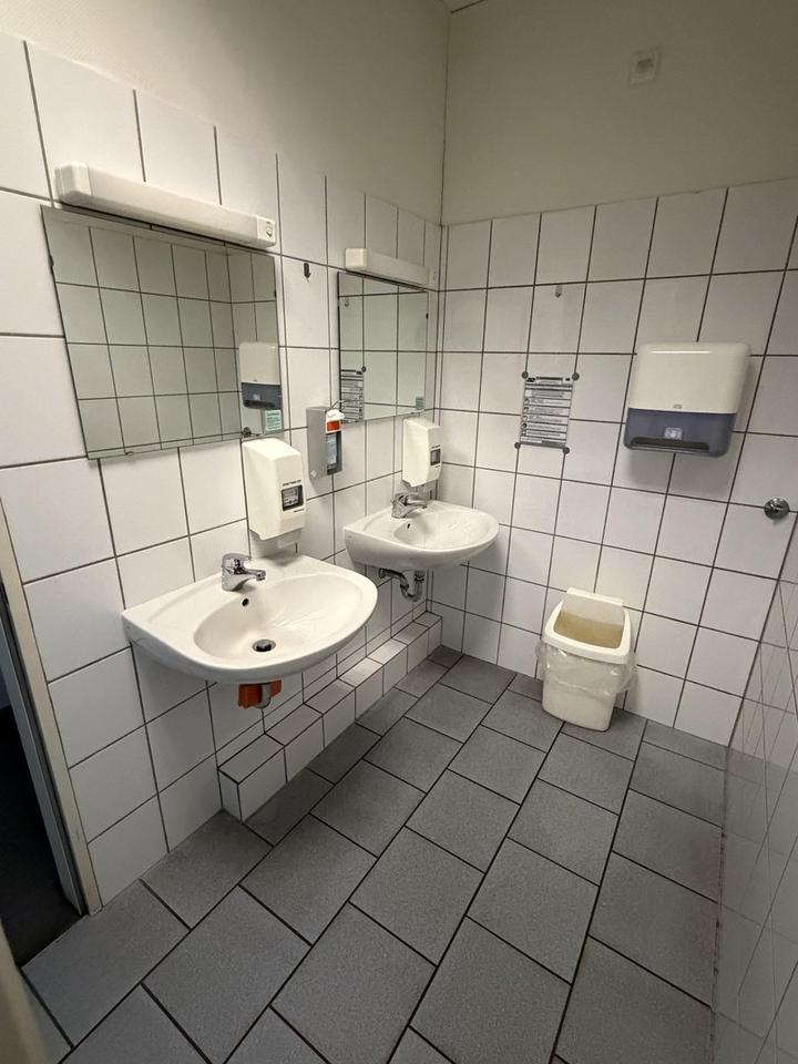 638 qm bezugsfertige Büro-/Seminar-/Konferenzfläche optional + 750 m² Gewerbehalle – Bild 15