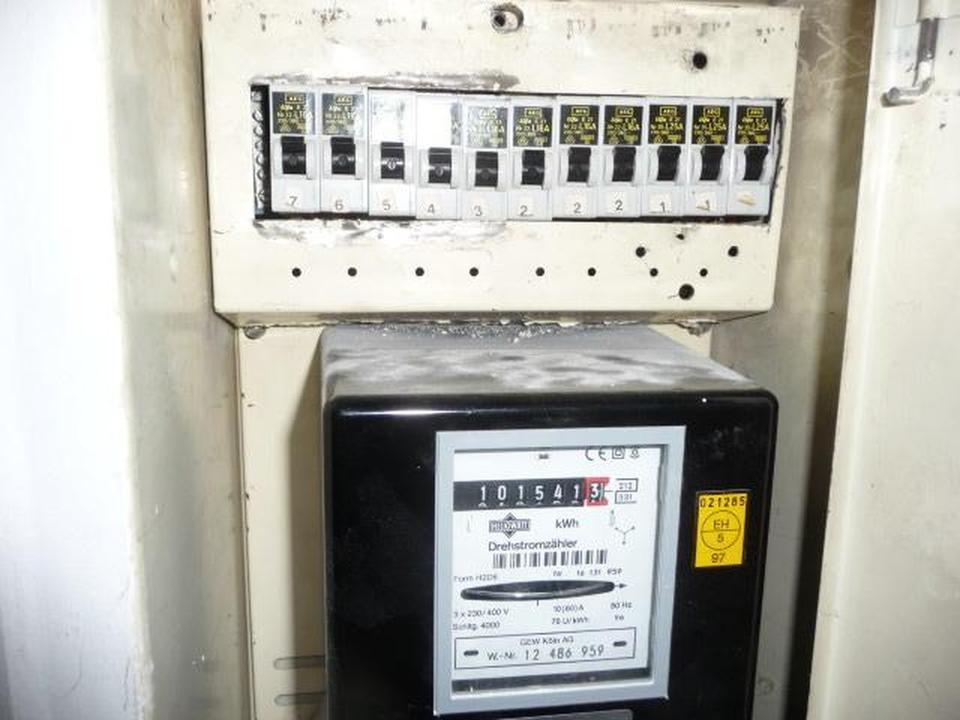 Zweifamilienrheieneckhaus mit 2 Eingängen in Köln Heimersdorf – Bild 7