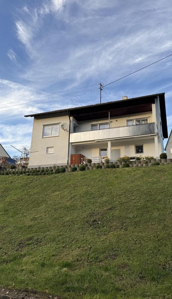 Zweifamilienhaus in ruhiger Lage