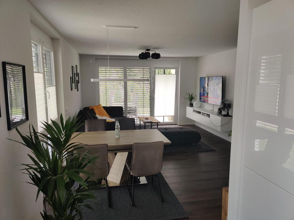 108-01 | moderne 4 Zimmer Wohnung - Wohnung mit Garten – Bild 2