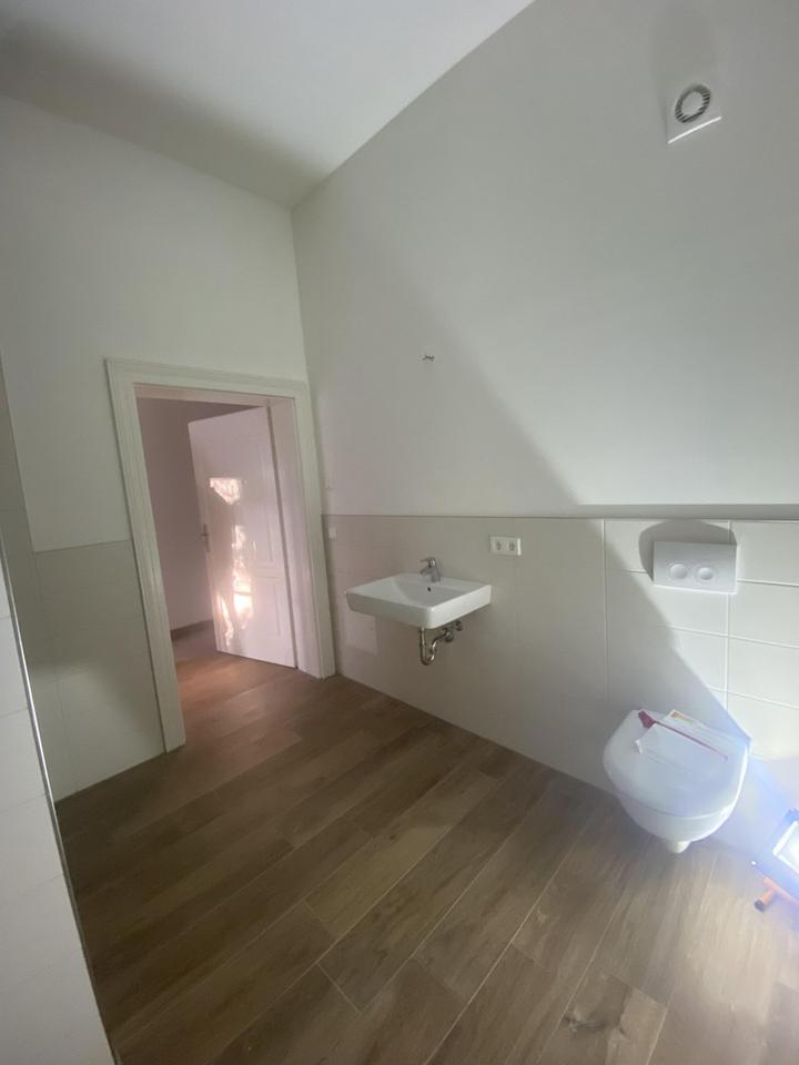 smarte Singlewohng mit Balkon und Aufzug, komfortabel, direkt an der Landeskrone – Bild 10