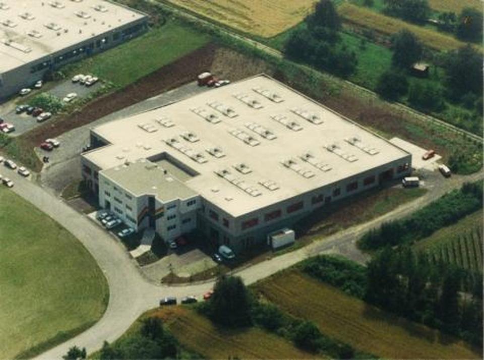 5 Euro Miete je qm/Monat zzgl. NK (oder Verkauf)