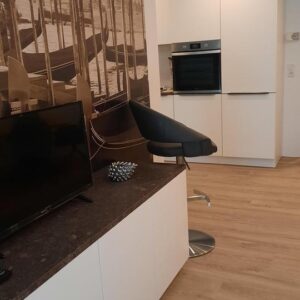 2 Zimmer-Küche-Wohnen, möbiliertes Apartment, exclusive Austattung, für Kurzzeitvermietung geeignet.