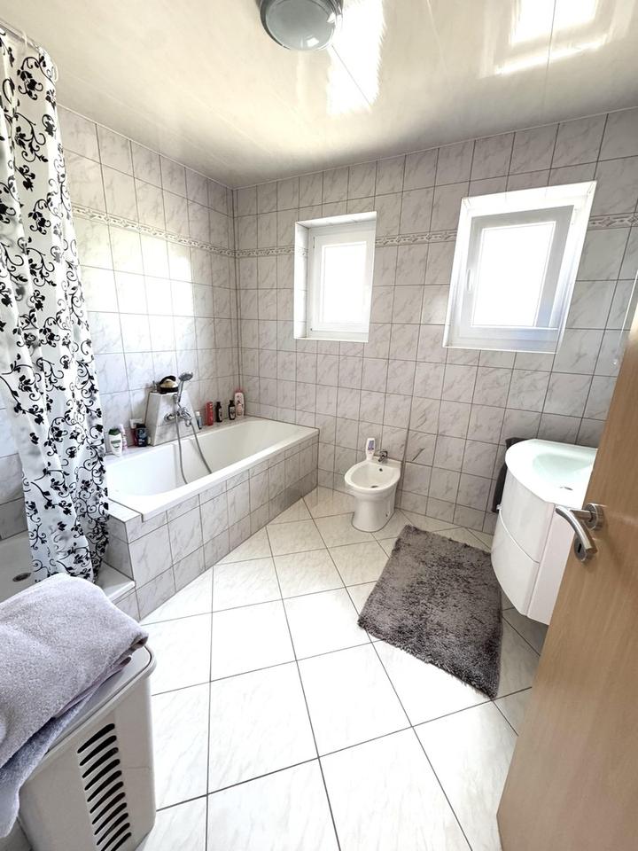 Zweifamilienhaus in ruhiger Lage – Bild 9