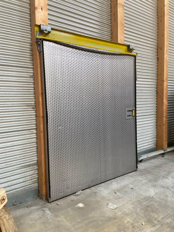 Logistikhalle und Büroflächen zu mieten – Bild 9