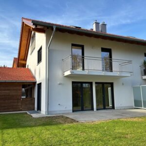 Hochwertige und neuwertige A+ Immobilie