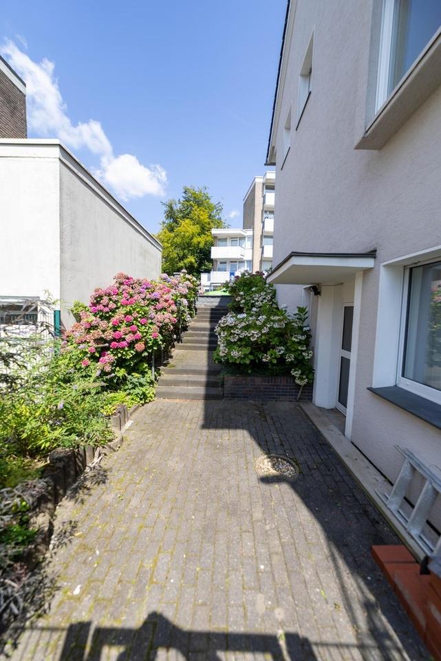 Hochwertiges Stadthaus/Mehrgenerationenhaus (Zentrum), Einliegerwohnung, schöner Garten (maklerfrei) – Bild 38