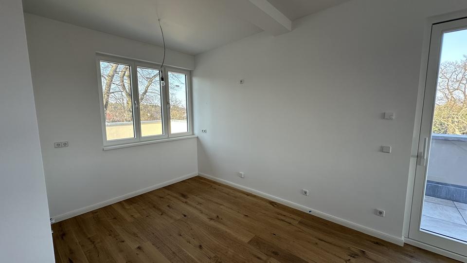 Penthouse im Schloss Siethen – Exklusives Wohnen mit Dachterrasse & Abendsonne – Bild 17