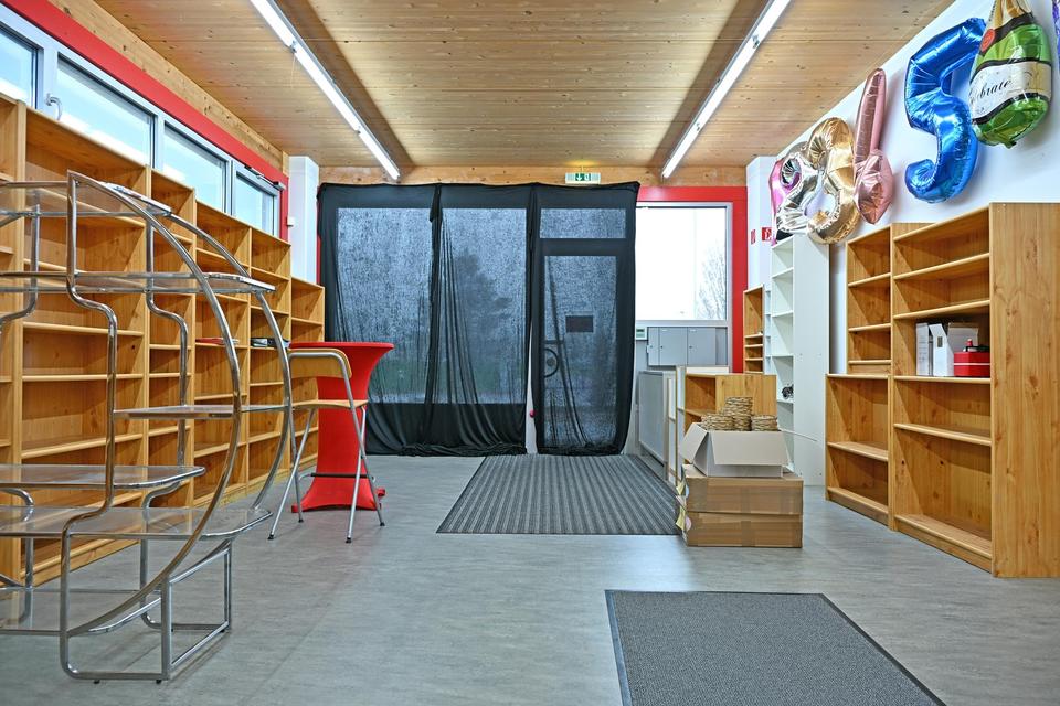 Top Gepflegte Gewerbeimmobile mit großem Gewerbegrundstück – Bild 19