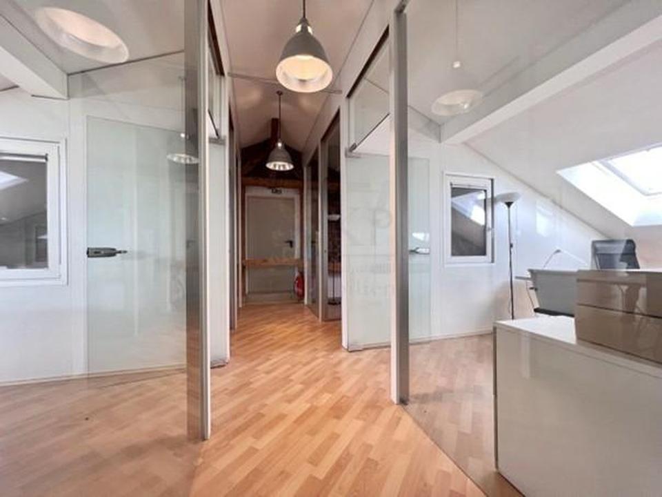 REPRÄSENTATIVES MAISSONETTE BÜRO in TOP DESIGNER HAUS 330 qm auf 2 Etagen – Bild 15