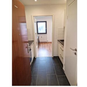 Vollausgestattetes Mikroapartment in KA-Weststadt – Balkon, TG, Airbnb möglich, frei