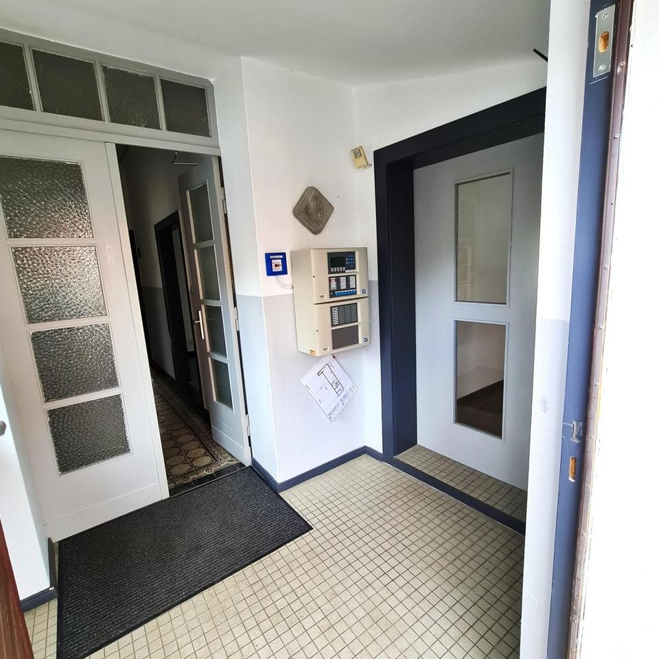 Büro ebenerdig, ruhig, Option auf 2 Pkw - Stellplätze – Bild 4