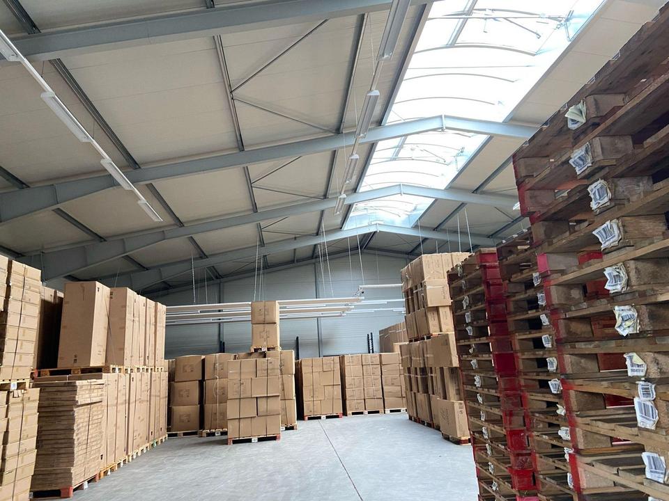 Logistikhalle und Büroflächen zu mieten – Bild 5