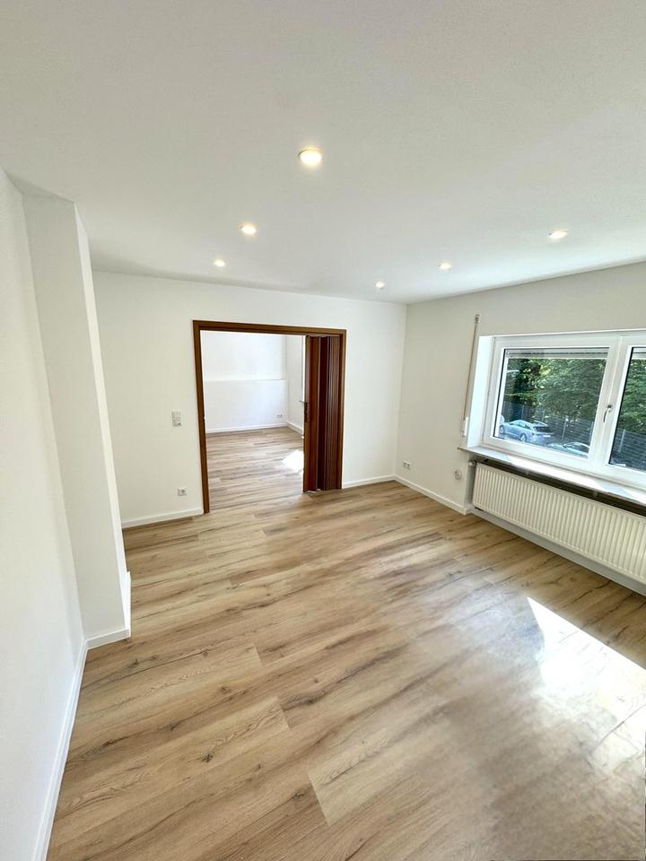 Moderne, große Wohnung mit zwei Bädern- !!! auf Wunsch: Teilbar in zwei Wohnungen!!! – Bild 3