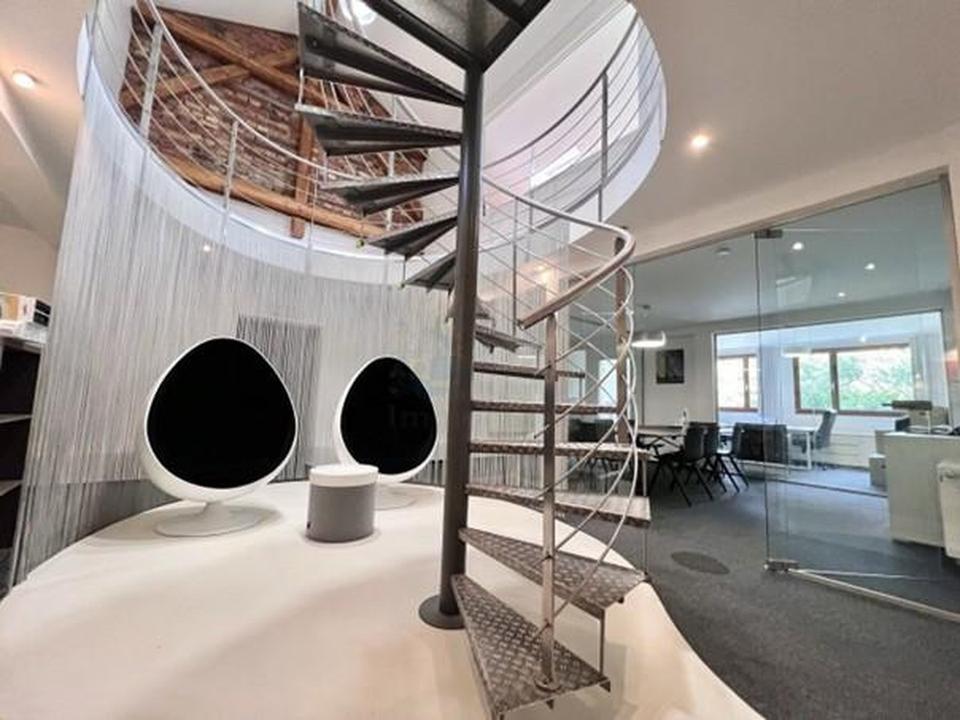 REPRÄSENTATIVES MAISSONETTE BÜRO in TOP DESIGNER HAUS 330 qm auf 2 Etagen – Bild 3
