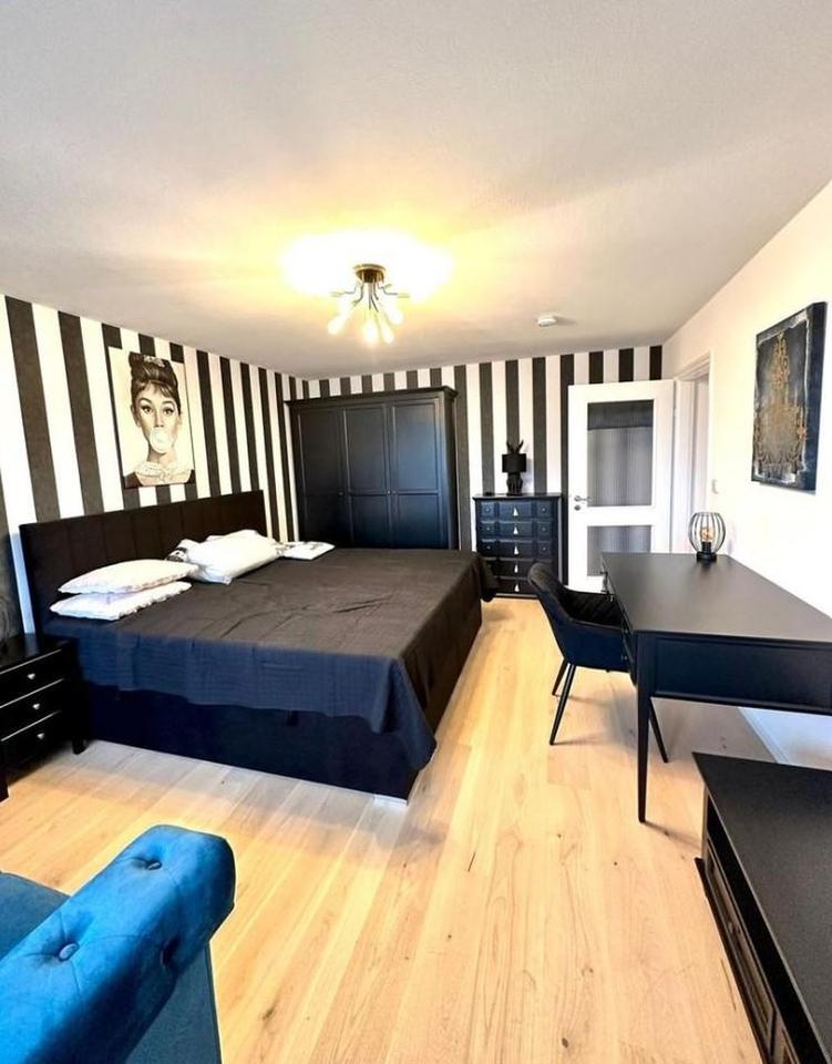 möbliertes Zimmer in 4er-Wohngemeinschaft *luxussaniert!* – Bild 2