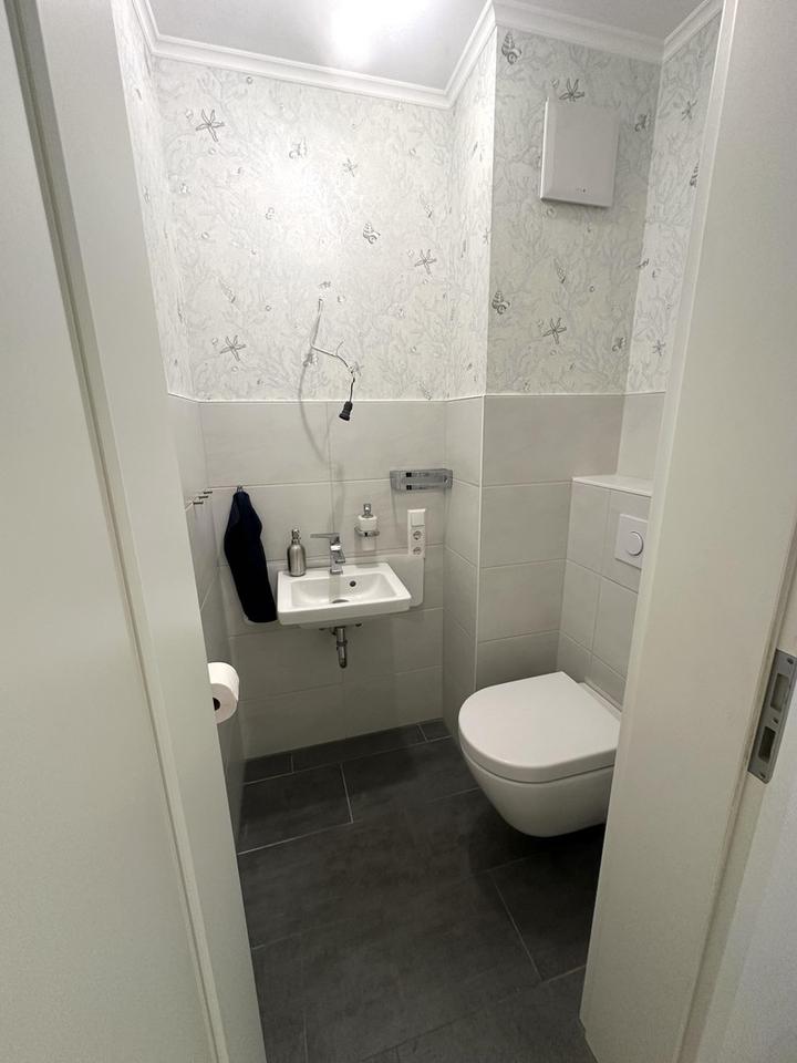 Bezugsfertige moderne Erdgeschosswohnung mit Garten und hochwertige Ausstattung – Bild 16