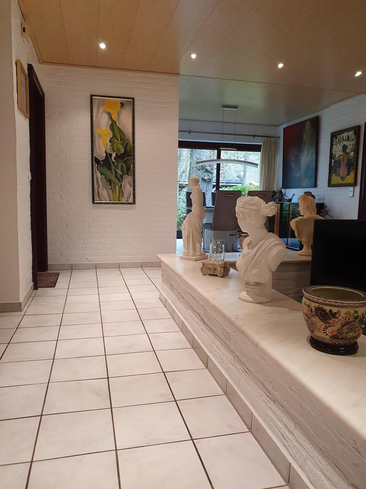 Zweifamilienhaus mit Weitblick - Pferdehaltung möglich – Bild 10