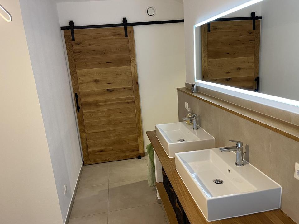 Bezugsfertiger Neubau in wunderschöner Ortsrandlage – Bild 28