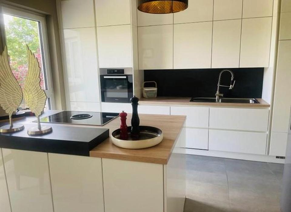 Split-Level-Haus mit unverbaubarem 180° Blick auf die Königsteiner Burg – Bild 2