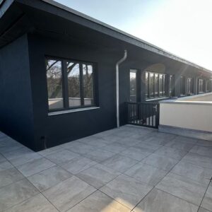 Penthouse im Schloss Siethen – Exklusives Wohnen mit Dachterrasse & Abendsonne