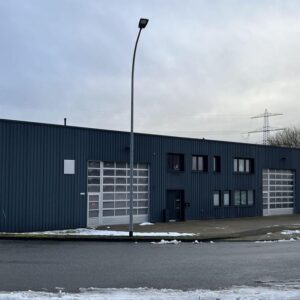 Sehr hochwertiges Gebäude mit neuem Bürotrakt verkehrsgünstig